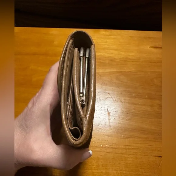 Celine Brown Canvas & Leather Kisslock Wallet. Full Inclusion. EUC. - Picture 8 of 9